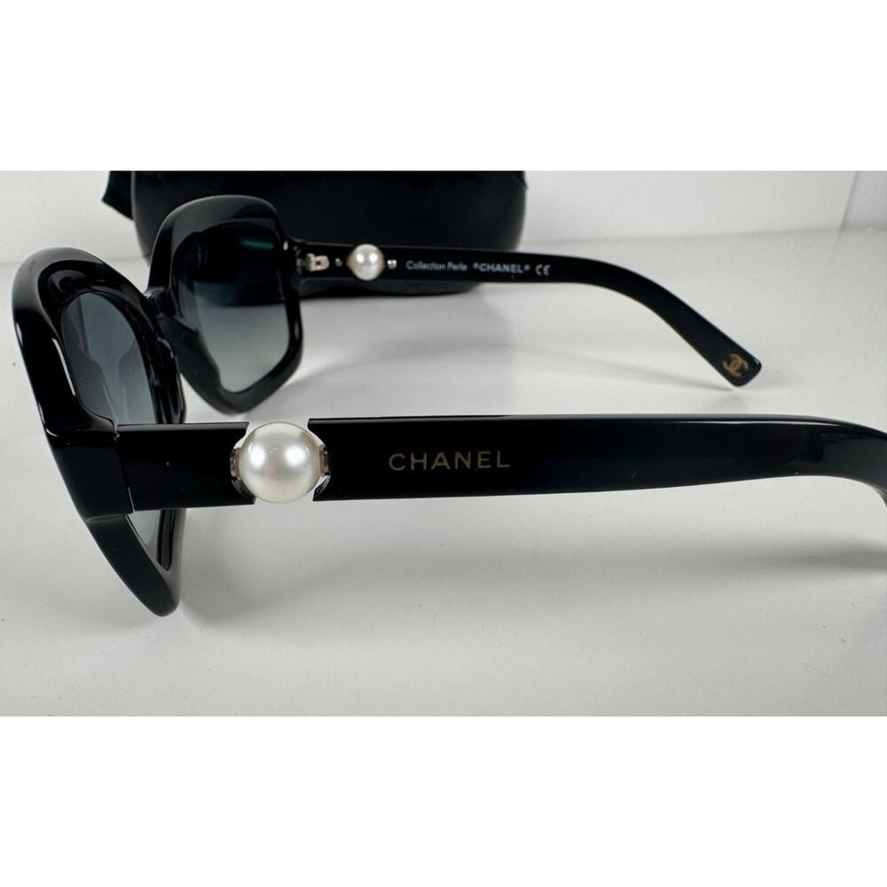 CHANEL 5132-H Pearl Sunglasses - Made in Italy - Rare Style Includes Case